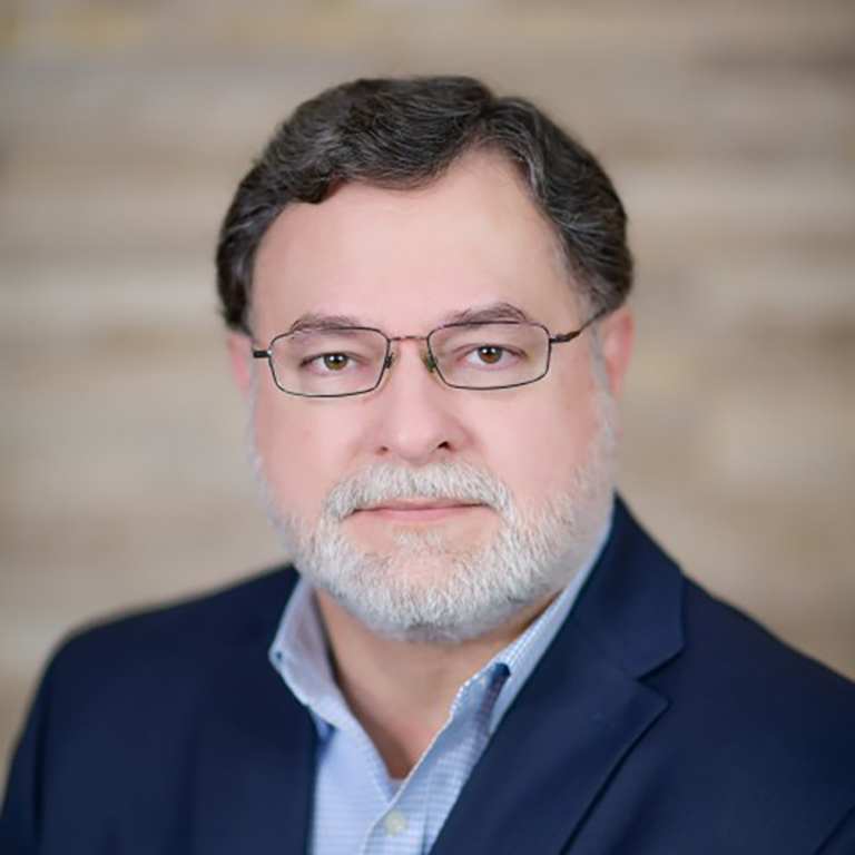 Luis  González