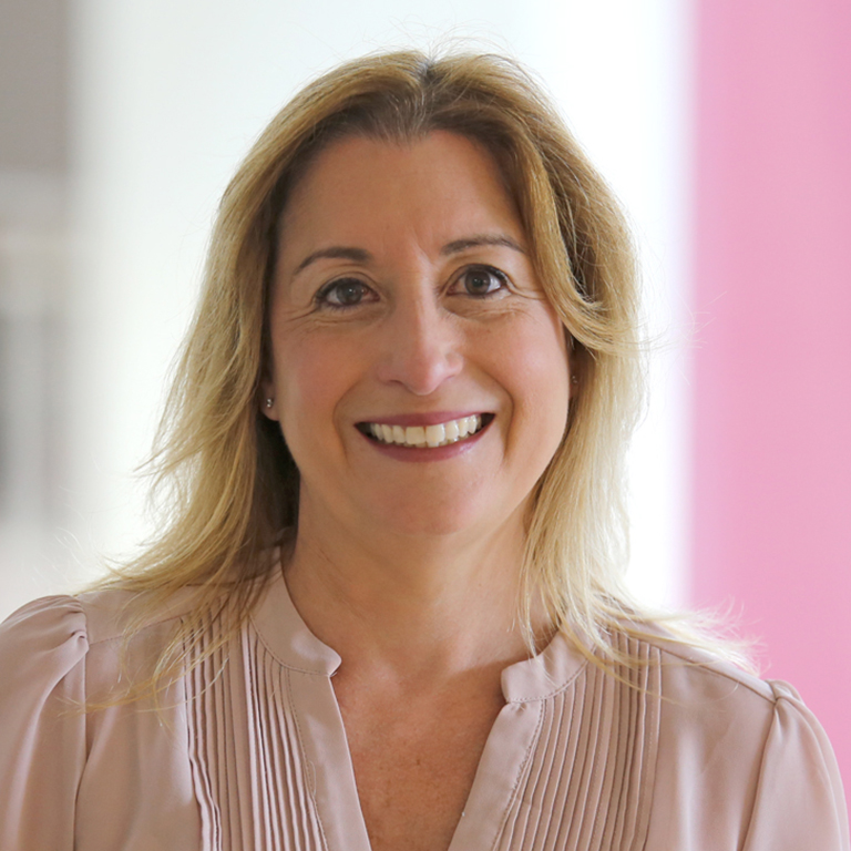 Carmen  Medina